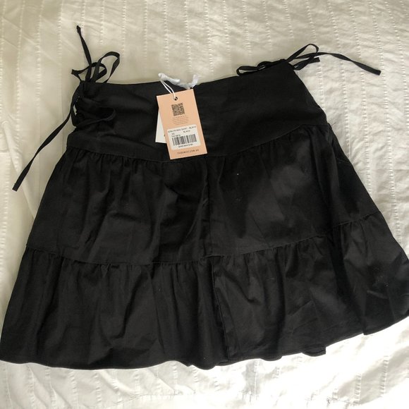 TigerMist Black Skirt - Picture 1 of 3